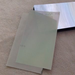 LCD Screen Bottom Rear Back Polarizer Film with Silver Film For iphone – 1pcs